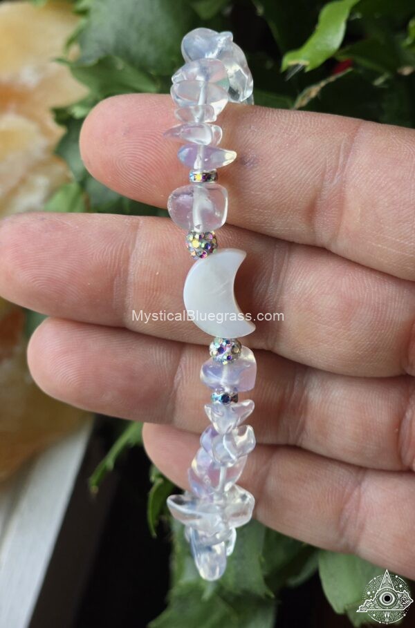 Shell Crescent Moon & Gemstone Chip Bracelet with Sparkle - Image 4