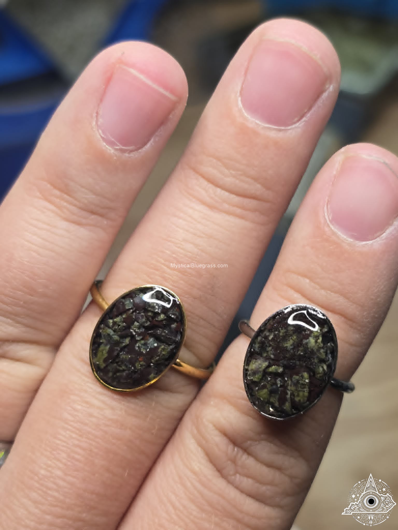 Crushed gemstone ring