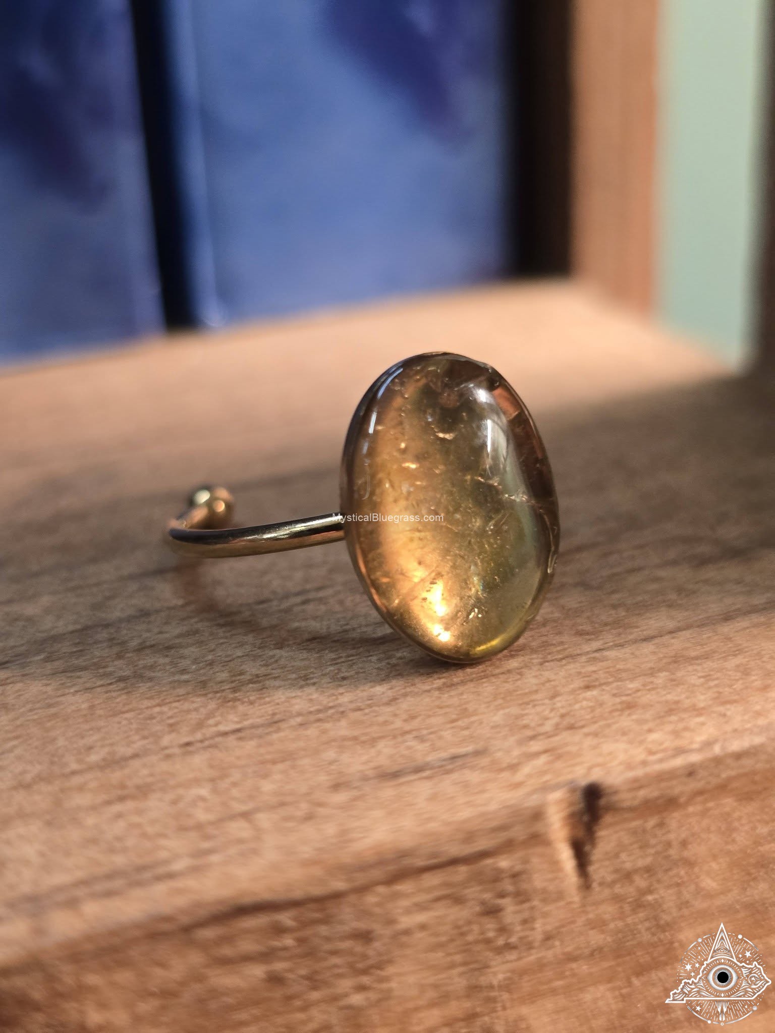 Chipped Stone Ring - Single Band Adjustable